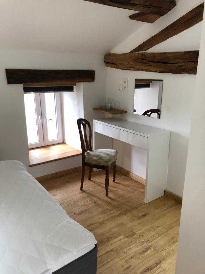 The Walnut Tree Chambre D'Hotes Le Dorat Εξωτερικό φωτογραφία