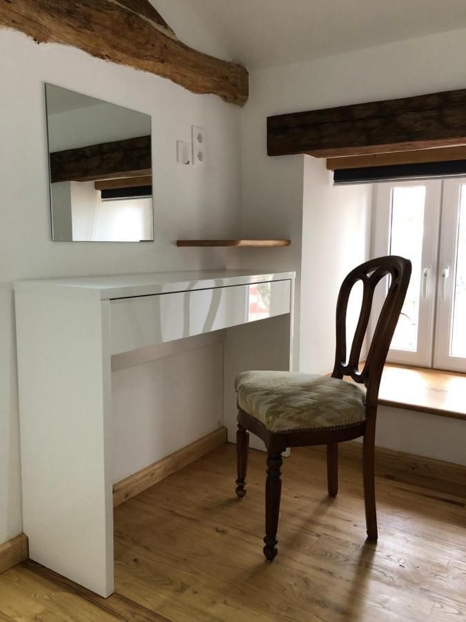 The Walnut Tree Chambre D'Hotes Le Dorat Εξωτερικό φωτογραφία