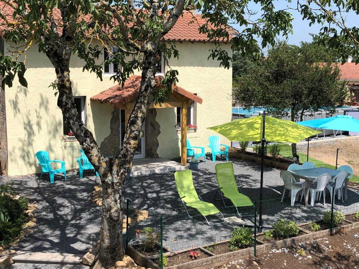The Walnut Tree Chambre D'Hotes Le Dorat Εξωτερικό φωτογραφία